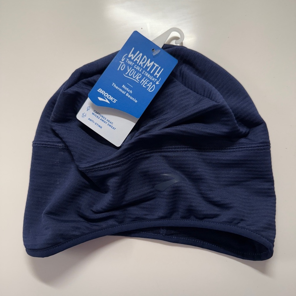 Brooks Notch Thermal Beanie **in navy